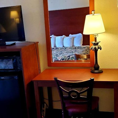 Conway Express Inn Szoba fotó